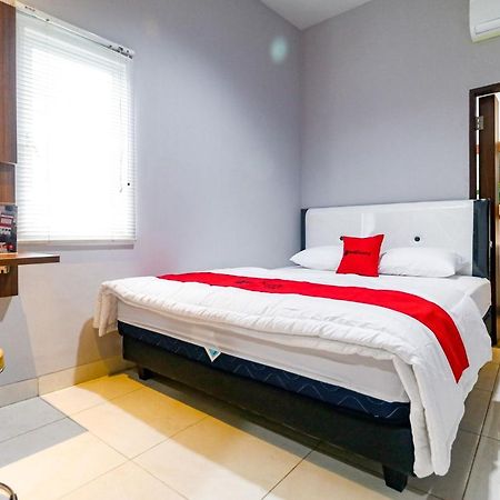 Reddoorz Near Kebon Jeruk Jakarta Eksteriør bilde