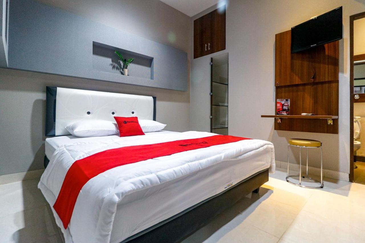 Reddoorz Near Kebon Jeruk Jakarta Eksteriør bilde