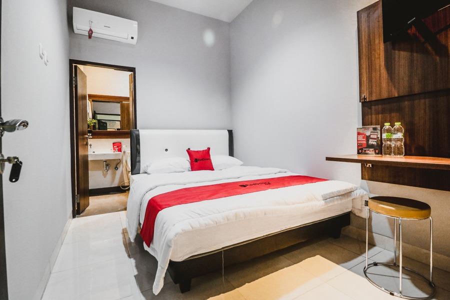Reddoorz Near Kebon Jeruk Jakarta Eksteriør bilde